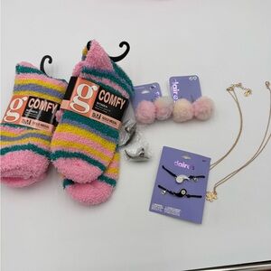Best friends slumber party pack. Matching jewelry and socks for 2